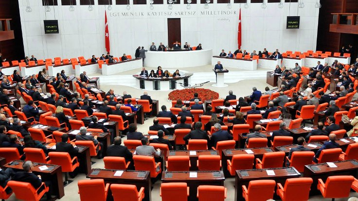 200 gazeteciye Meclis'e giriş yasağı