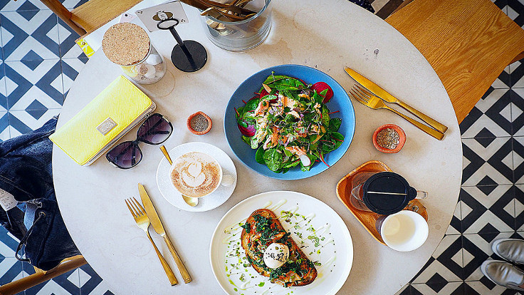 Ferzan Özpetek'in 'yemek stilisti' bloggerlar için anlattı: Yemek fotoğraflarınız nasıl güzelleşir?
