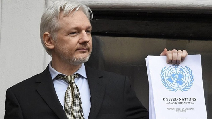 Assange'dan Obama'ya: Onu bırak beni al