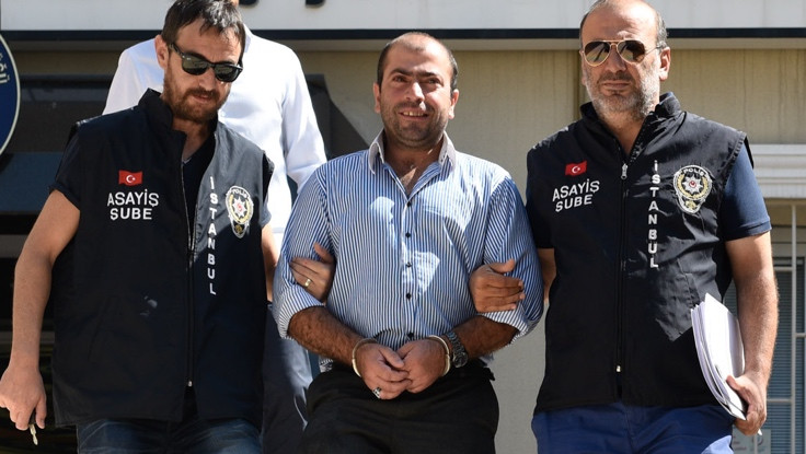 'Tekmeci saldırgan'ı serbest bırakan hakim FETÖ'den tutuklandı
