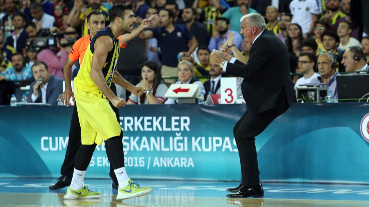 Fenerbahçe: 77 - Anadolu Efes: 69