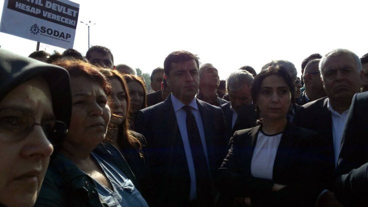 Demirtaş'tan Ankara Garı'nda açıklama