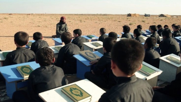 IŞİD'in okuluna giden çocuk anlattı
