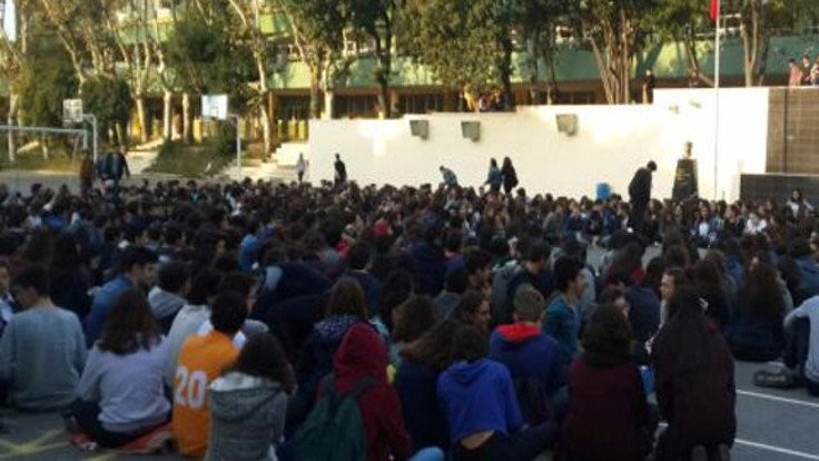 Kadıköy Anadolu Lisesi öğrencilerine sorgu
