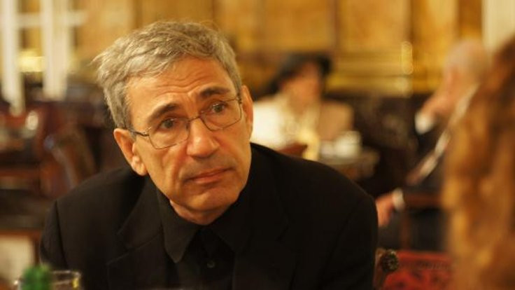 Saraybosna Orhan Pamuk'a fahri vatandaşlık vermekten vazgeçti