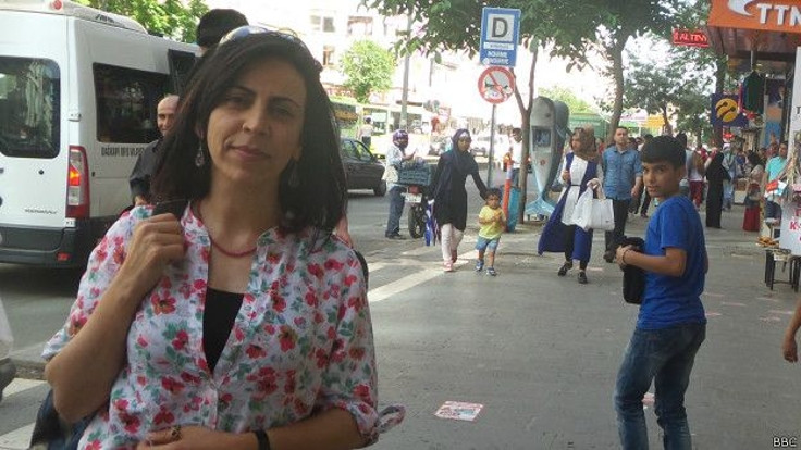 BBC Türkçe muhabiri Şirvan'da gözaltına alındı