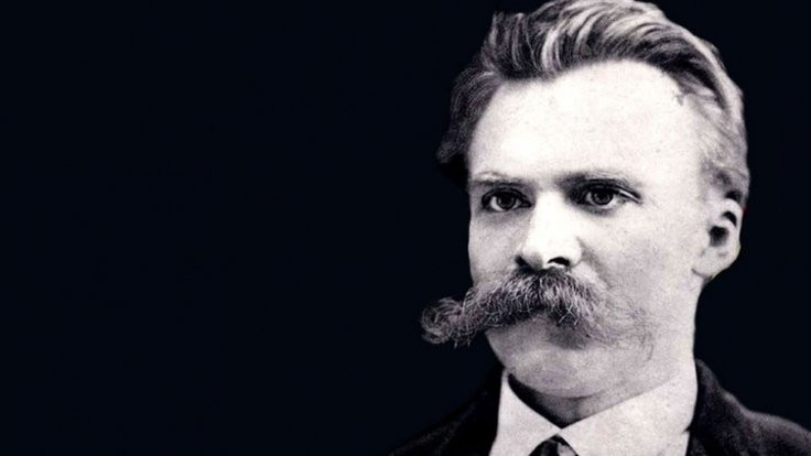 Duvarlara çarpa çarpa: Nietzsche