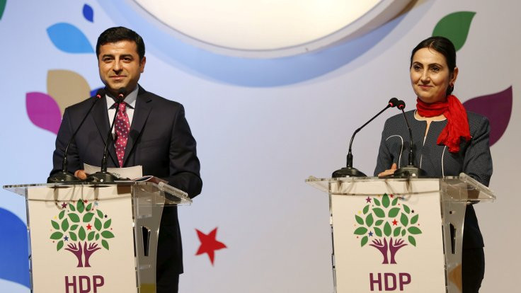 Alman parlamenterler HDP'ye 'sahip çıkıyor'