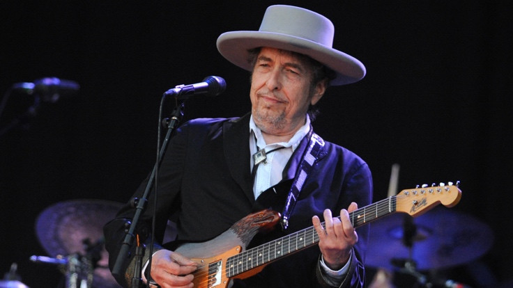 Nobel'e Bob Dylan yerine Patti Smith gidiyor!