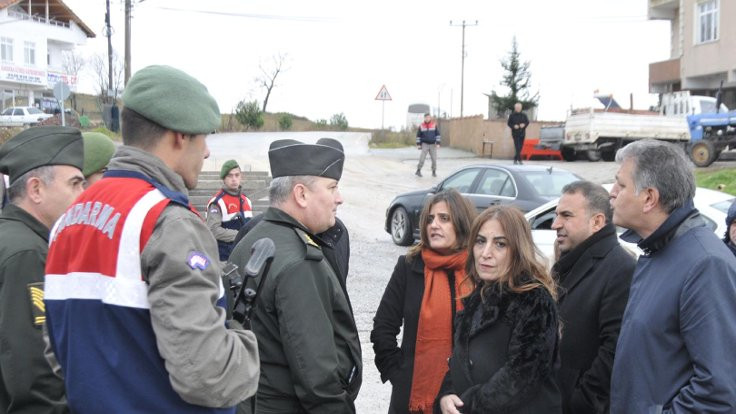 HDP'li heyetin Yüksekdağ ziyaretine jandarma engeli