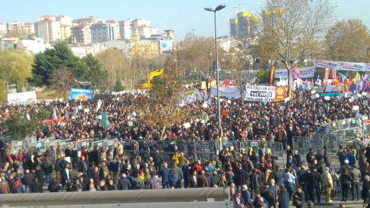 İstanbul'da OHAL karşıtı miting