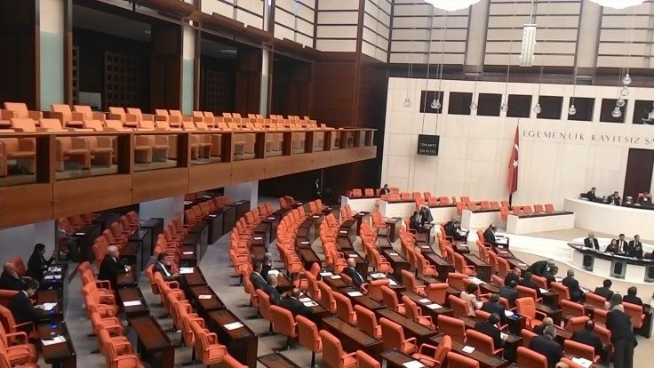 Meclis'te yapılan yoklamalar HDP'liler için mi?