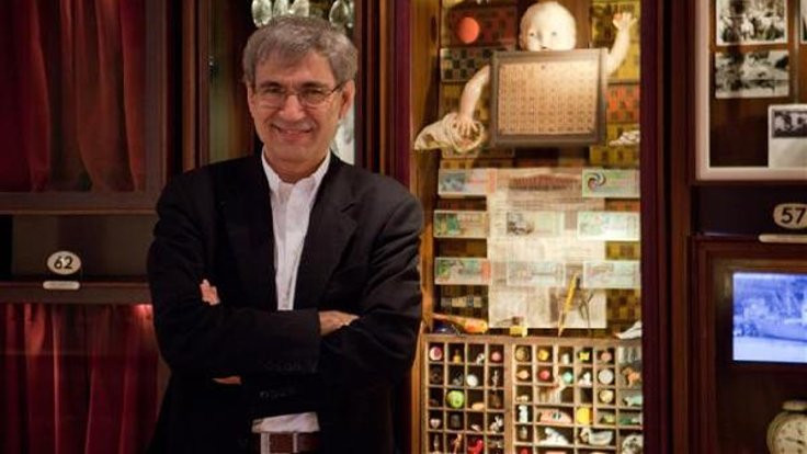 Orhan Pamuk'a İtalya'dan fahri doktora