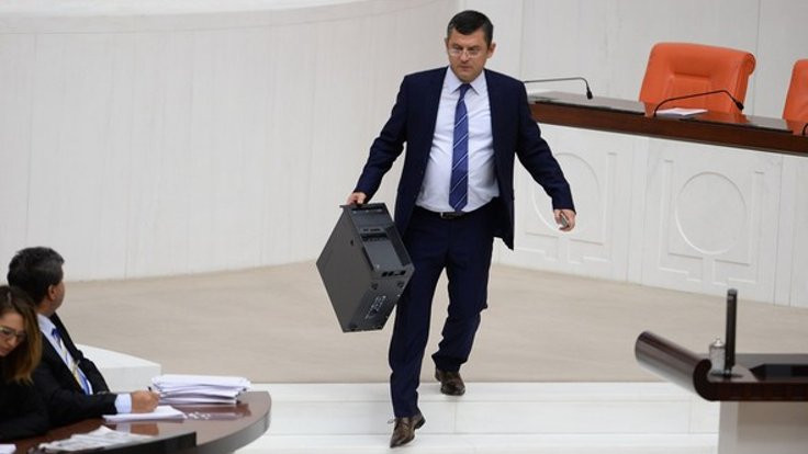 Meclis çalışanı Kılıçdaroğlu'na hakaret etti iddiası