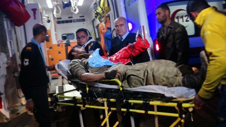 Suriye'de 5 asker daha yaralandı