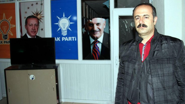 AK Parti binasına el bombalı saldırı