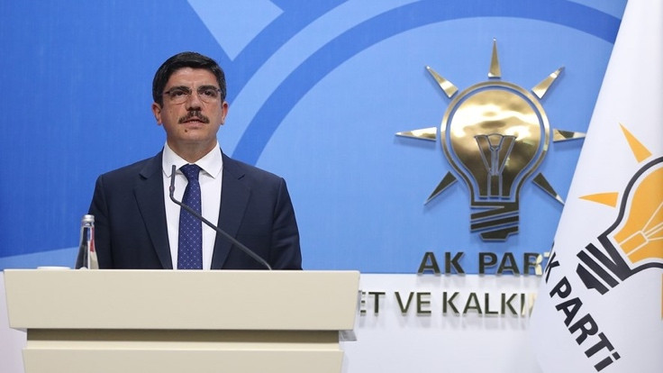 AK Partili Aktay: Biz saftık, 'FETÖ'yü CHP biliyordu