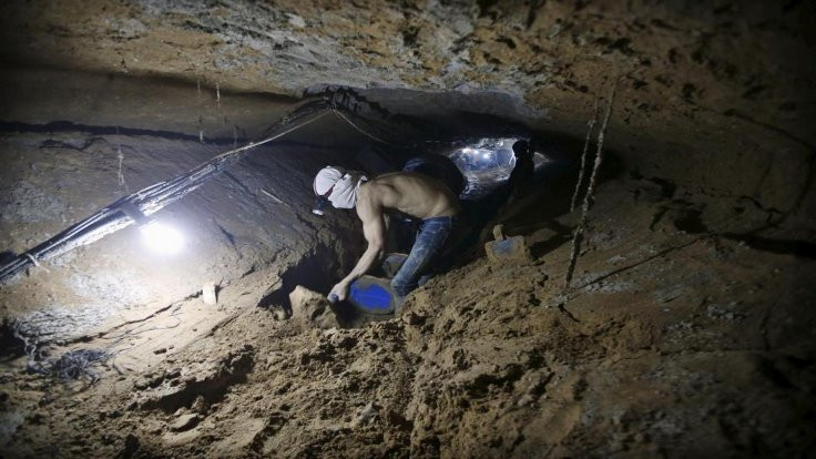Gazze-Mısır tünellerinde göçük: 4 ölü