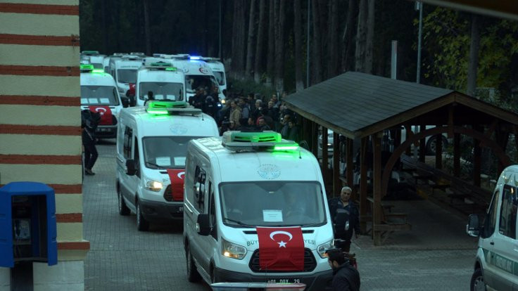 Adana'da acı konvoyu...