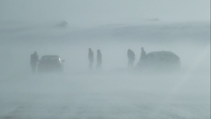 Tendürek Dağı'nda kar yağışı nedeniyle ulaşım durdu