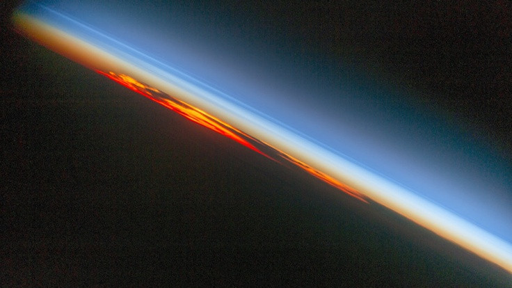 Atlas Okyanusu'nun gün batımı uzaydan görüntülendi