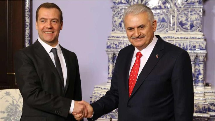 Binali Yıldırım, Putin ve Medvedev'le görüştü