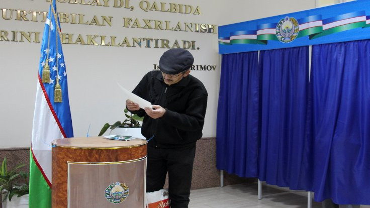 Özbekistan'ın 27 yıl sonra ilk kez başkanı değişiyor