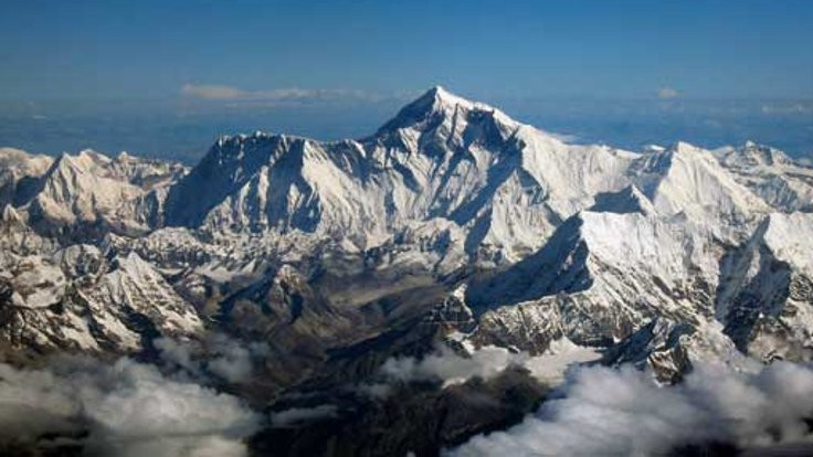 Everest Dağı küçülüyor mu?