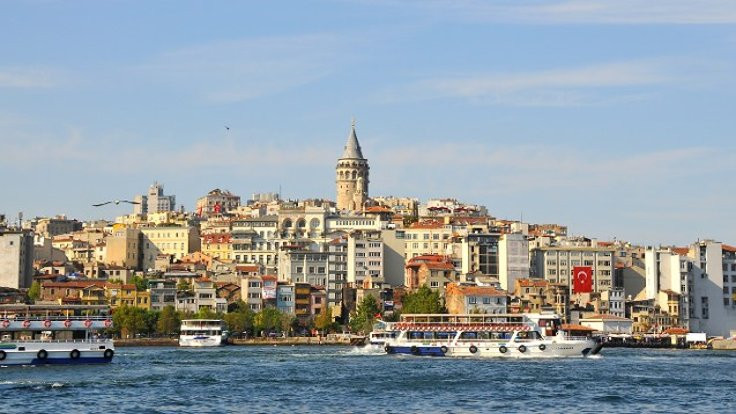 İstanbul'a gelen yabancı turist sayısı 16 yıl sonra ilk defa düştü
