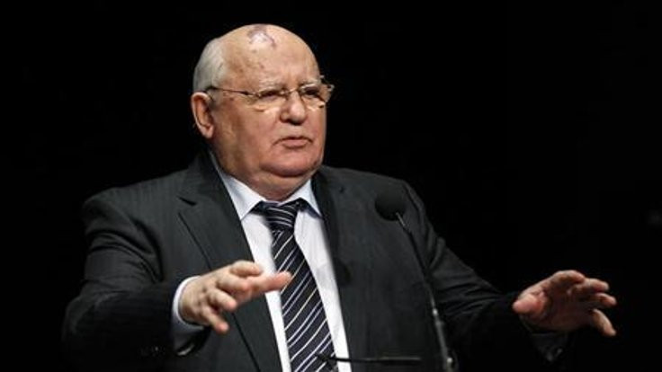 Gorbaçov'dan dünya savaşı uyarısı