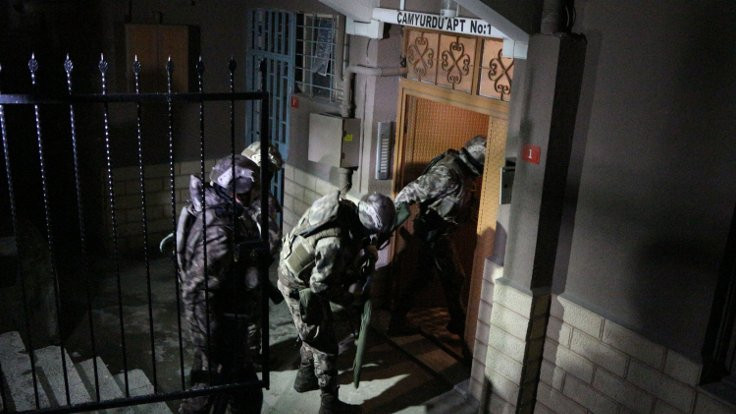 İstanbul'da IŞİD operasyonu: 35 gözaltı
