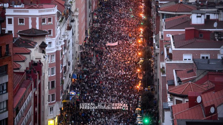 Bask bölgesinde 'Tutsaklar Eve' yürüyüşü