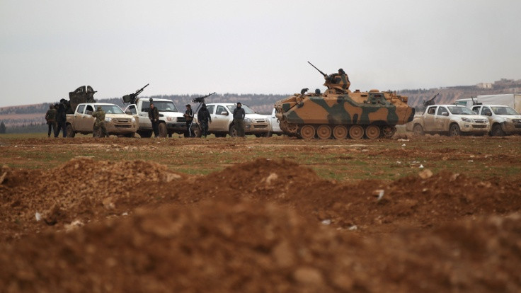 ÖSO ve YPG Menbiç'te çatışıyor