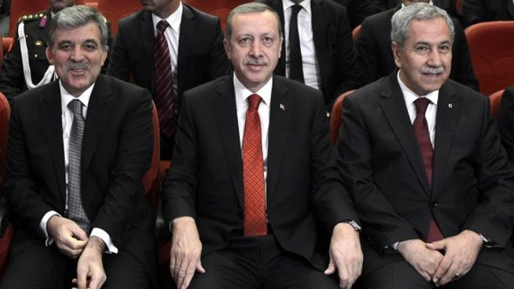 Erdoğan'dan eski vekillere yemek: Arınç solunda, Gül gelmedi!