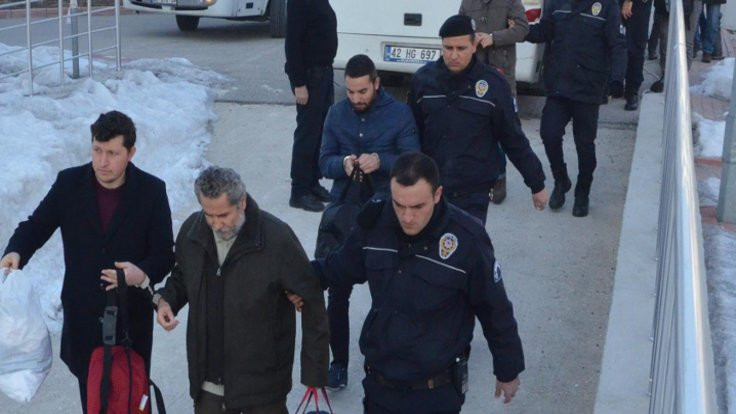 FETÖ'de 23 kişiye tutuklama