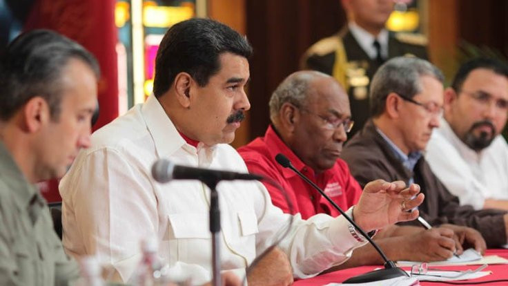Maduro: CNN buradan uzak dursun