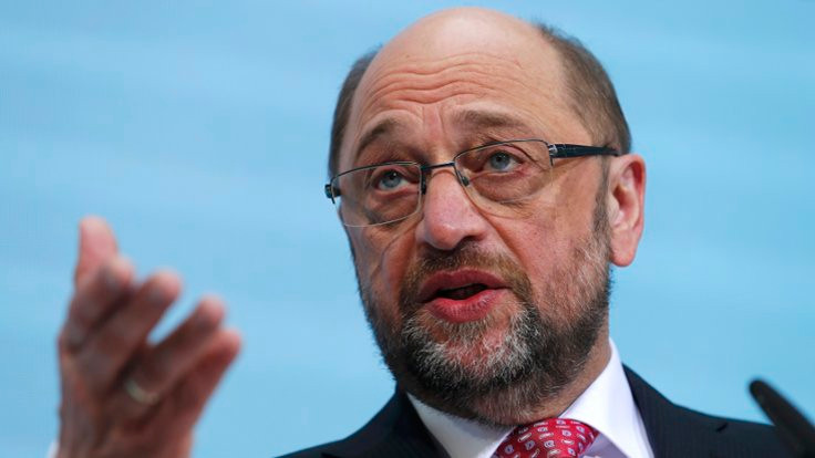 Schulz: Federal milletvekilinin aracı kundaklandı