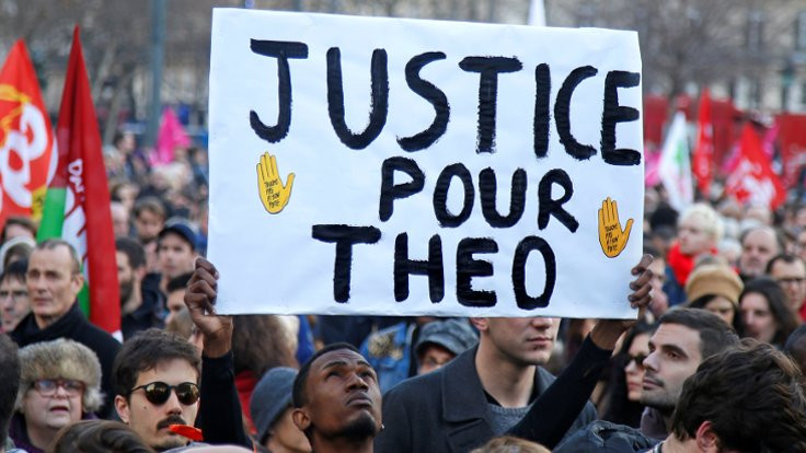 Paris'te 'Theo İçin Adalet' eylemi