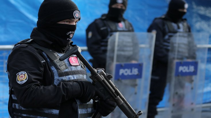 Diyarbakır'da ilçe emniyet müdürlüğüne silahlı saldırı