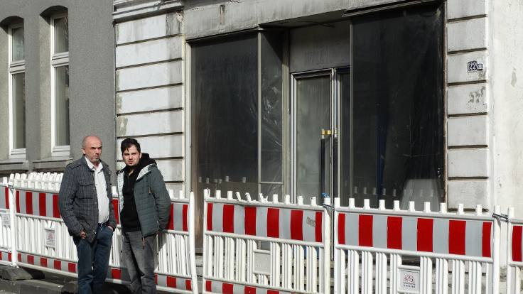 'Türk ailenin evi kundaklandı iddiası'