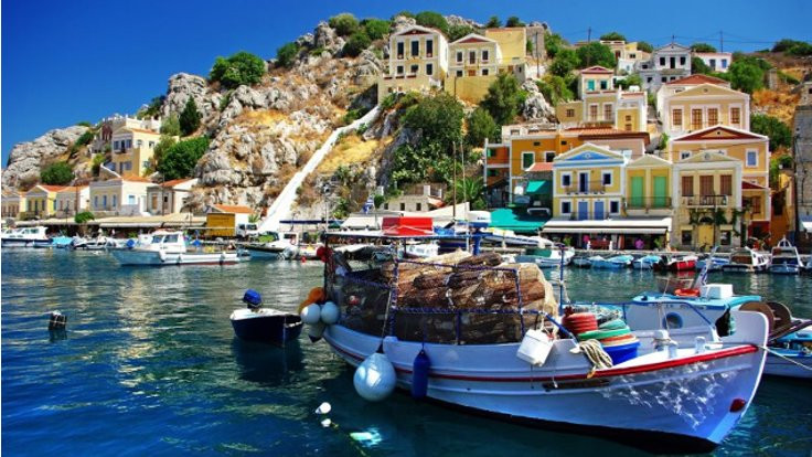 Yunan adalarına kapıda vize devam edecek