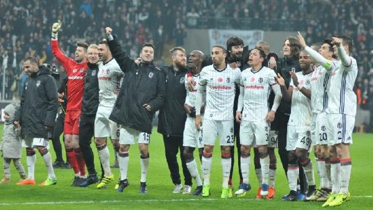 Beşiktaş'a esprili tebrik: Bu sene gidebildiğiniz kadar gidin...