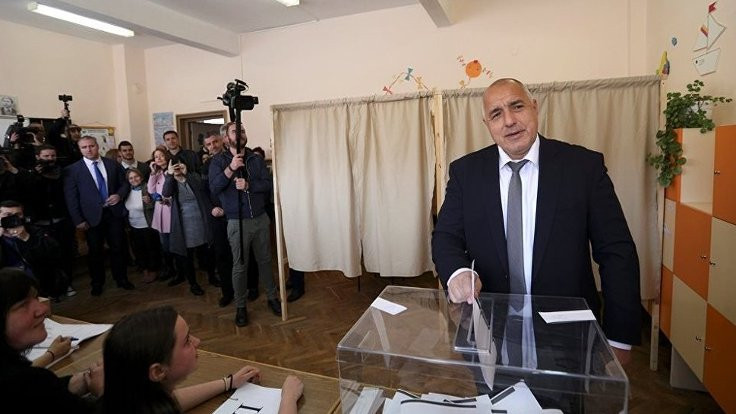 Bulgaristan'da seçimin galibi merkez sağ