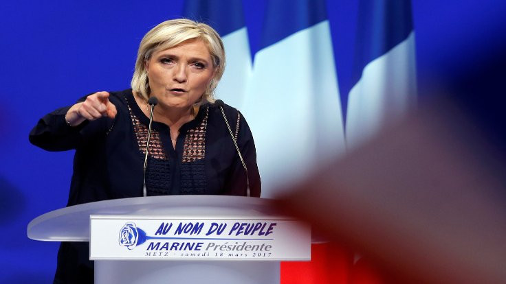 Le Pen'e gün doğdu: Sınırları kapatalım!