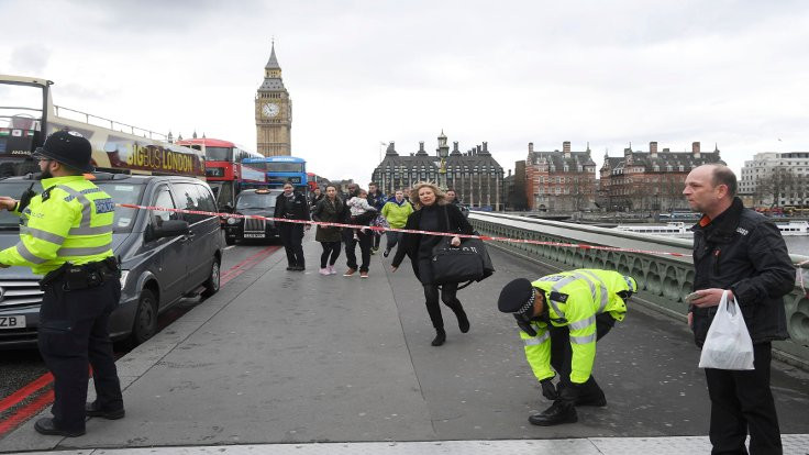 Londra'da parlamentoya saldırı: 5 kişi hayatını kaybetti, 40 kişi yaralandı