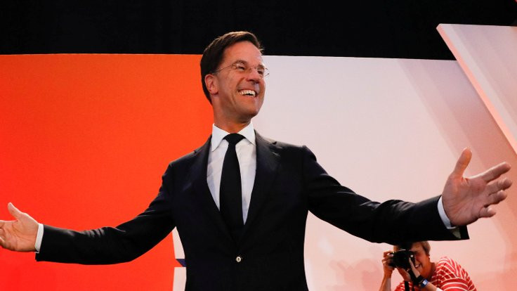 Hollanda seçimlerini Başbakan Rutte kazandı