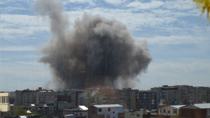 'Diyarbakır'da 1 ton patlayıcı kullanıldı'