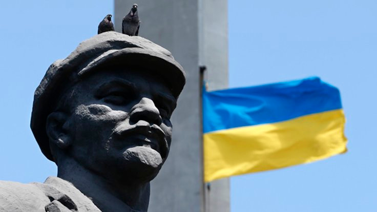 Lenin heykeli belediyeye kazandırdı