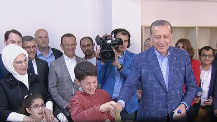 Erdoğan: Sıradan bir halk oylaması değil