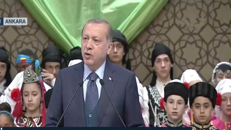 Erdoğan çocuklara Nazım Hikmet şiiri okudu